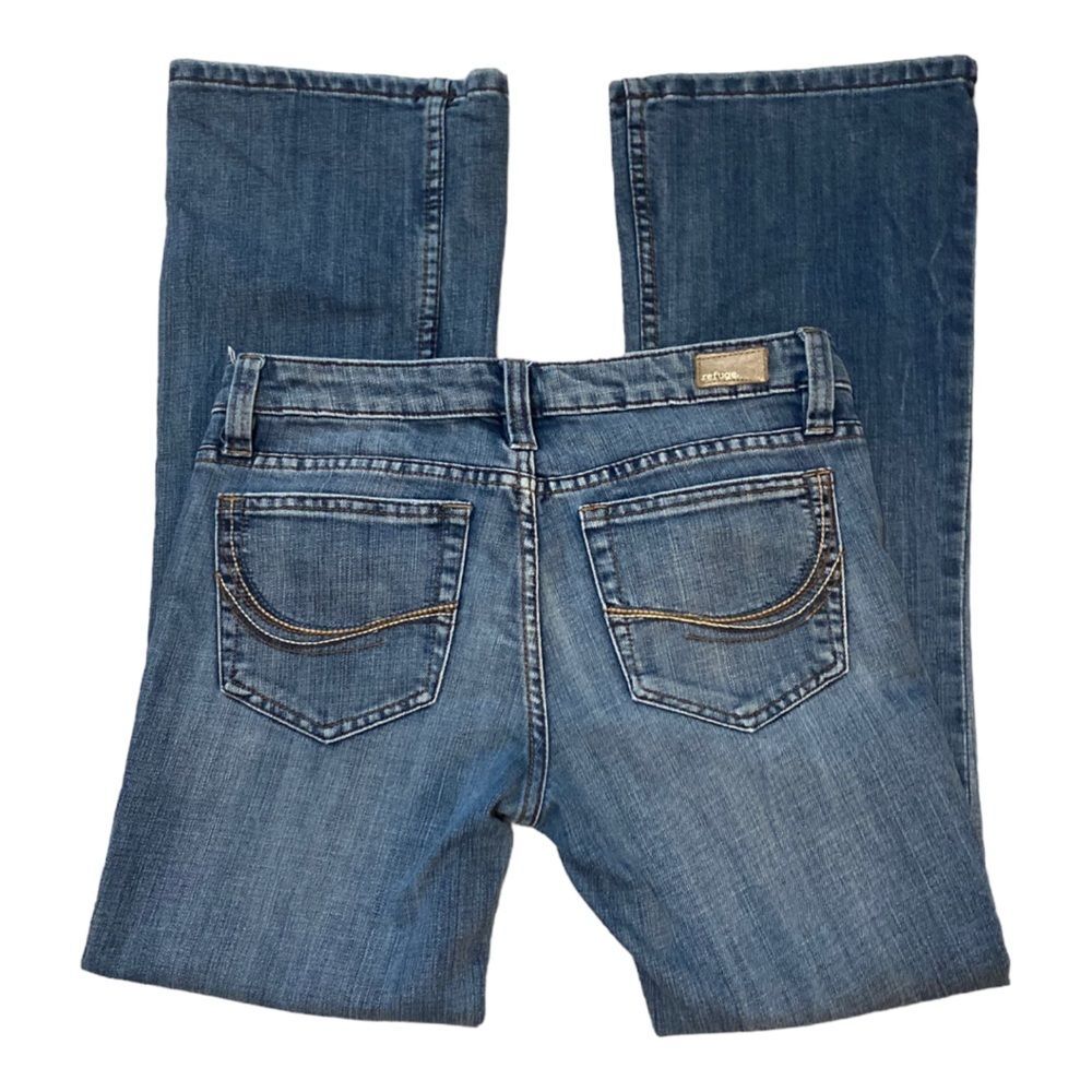 Refuge Low Rise Flare Light Wash Jeans Size 7